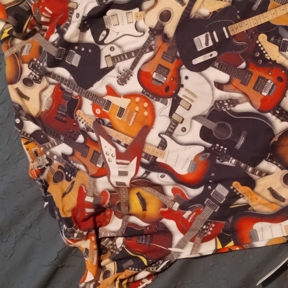 Guitar T-shirt Large